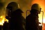 Протестиращи в Атина хвърлят запалителни бомби и палят автомобили