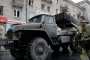 Сепаратистите изтеглят бойна техника на 70 км от фронта в Украйна