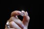 Материал, който сияе по-ярко от диамант създадоха учените