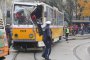 Четирима пострадаха при сблъсък между трамвай и автобус