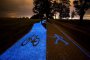   Светеща синя велоалея в Полша се зарежда от слънцето