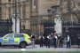   Двама простреляни пред британския парламент