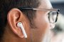Безжичните слушалки на Apple повишават риска от рак