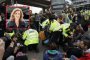   Задържаха белгийска принцеса при протести в Лондон