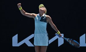 Виктория Томова се класира за втория кръг на Australian Open, след като победи с 6:4, 6:2 Кайла Дей от САЩ.