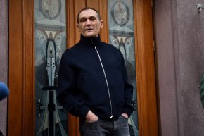 Като политическа репресия определи бизнесменът Васил Божков полицейската акция в имотите му и заяви, че няма нищо общо с Алексей Петров.