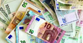   Eвродепутатите приеха нови правила, за да гарантират, че преведените средства пристигат незабавно в банковите сметки на непрофесионални клиенти и фирми в целия ЕС.