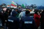 Стотици протестират с искане да бъде преместен центърът за бежанци в Овча купел