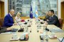  Министърът на отбраната на страната Луис Петри след среща със заместник-генералния секретар на ръководения от САЩ военен блок Мирча Джеоана