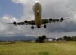 Самолет за малко не отнесе шофьори в Коста Рика