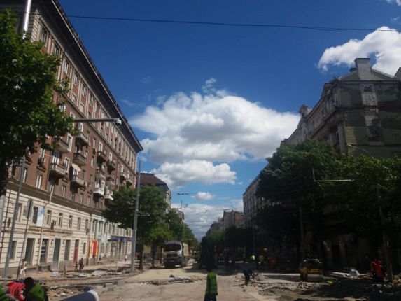   Не се вижда краят на ремонта на Дондуков