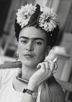 Емблематичните снимки на Фрида Кало от Николас Мурай