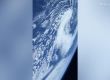 Гледка през капсулата на SpaceX Crew към Земята
